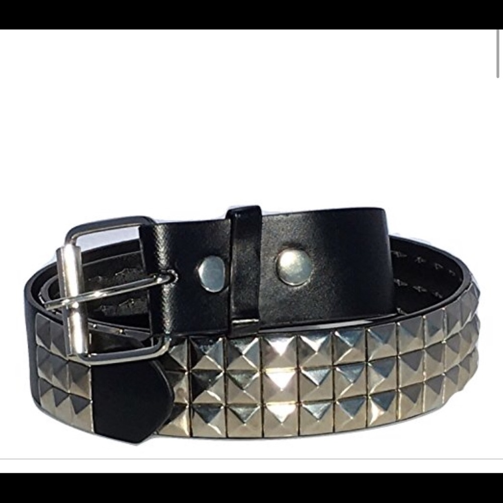 Grunge Faux Leather spiky belt